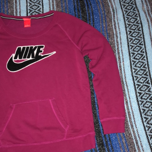 Vintage Nike Womens Sweatshirt - Picture 2 of 8